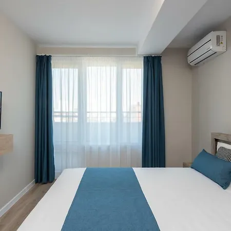 Sea Garden Panorama Apartment